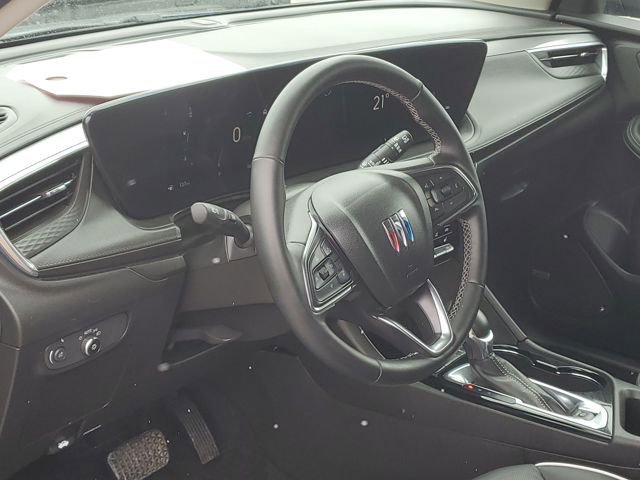 Used 2024 Buick Encore GX Avenir w/ Avenir Technology Package image 10