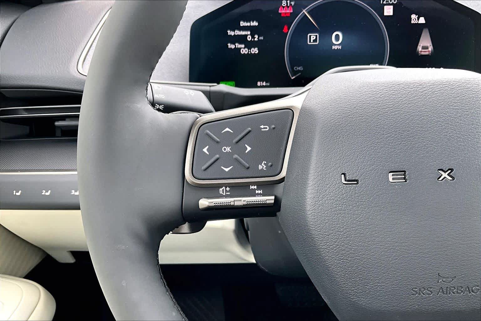 Used 2026 Lexus ES 500e AWD/4WD image 23