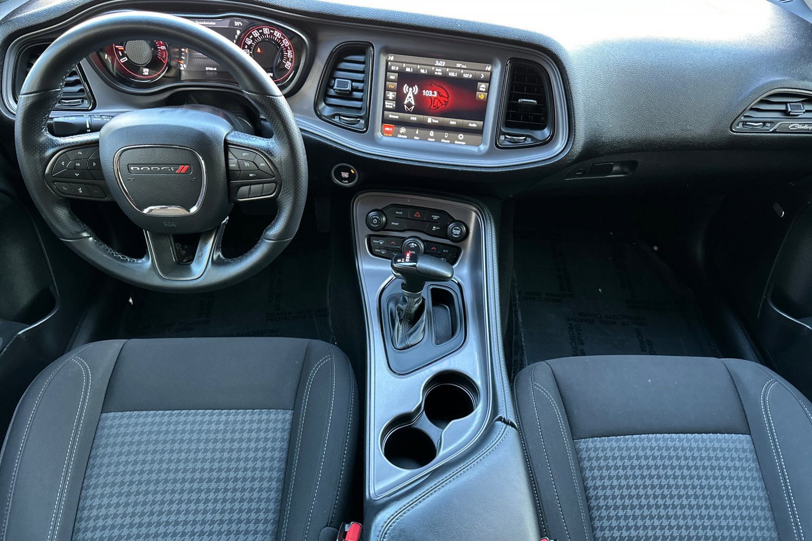 Used 2023 Dodge Challenger SXT w/ Blacktop Package image 15