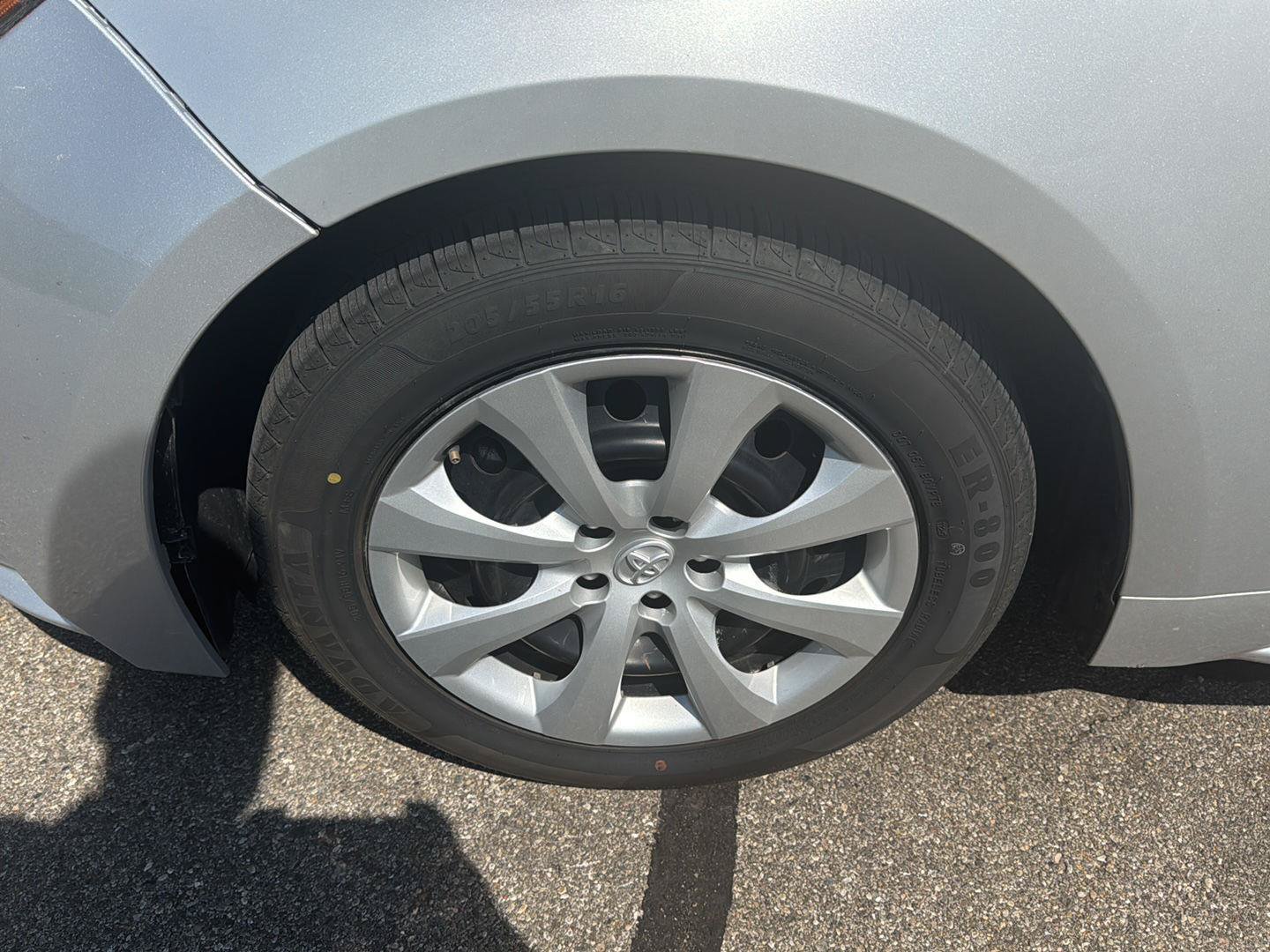 Used 2024 Toyota Corolla LE FWD image 9