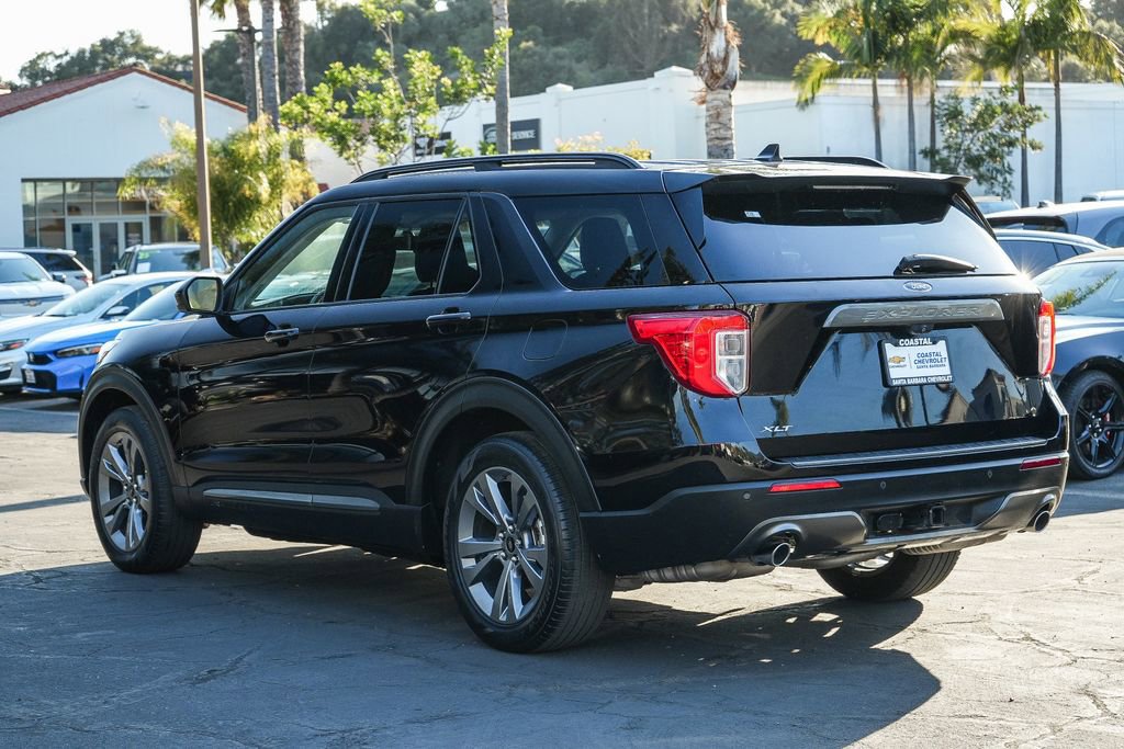 Used 2022 Ford Explorer XLT w/ Equipment Group 202A RWD image 4