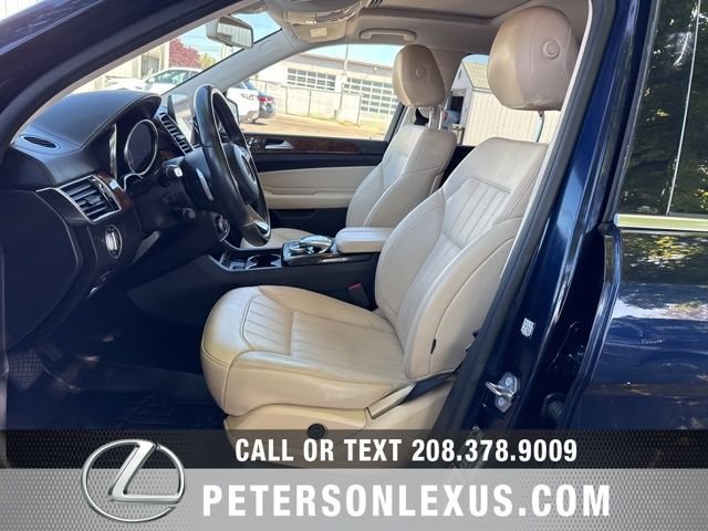 Used 2019 Mercedes-Benz GLS 450 4MATIC image 27