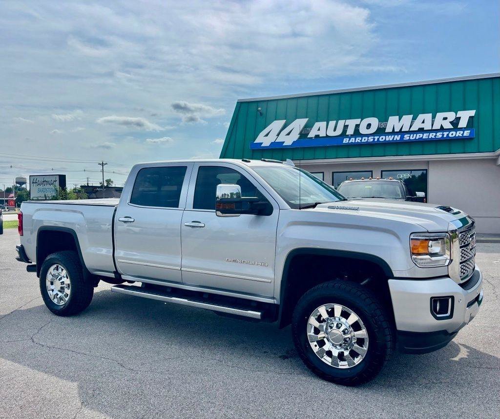 Used 2019 GMC Sierra 2500 Denali w/ Duramax Plus Package AWD/4WD image 27