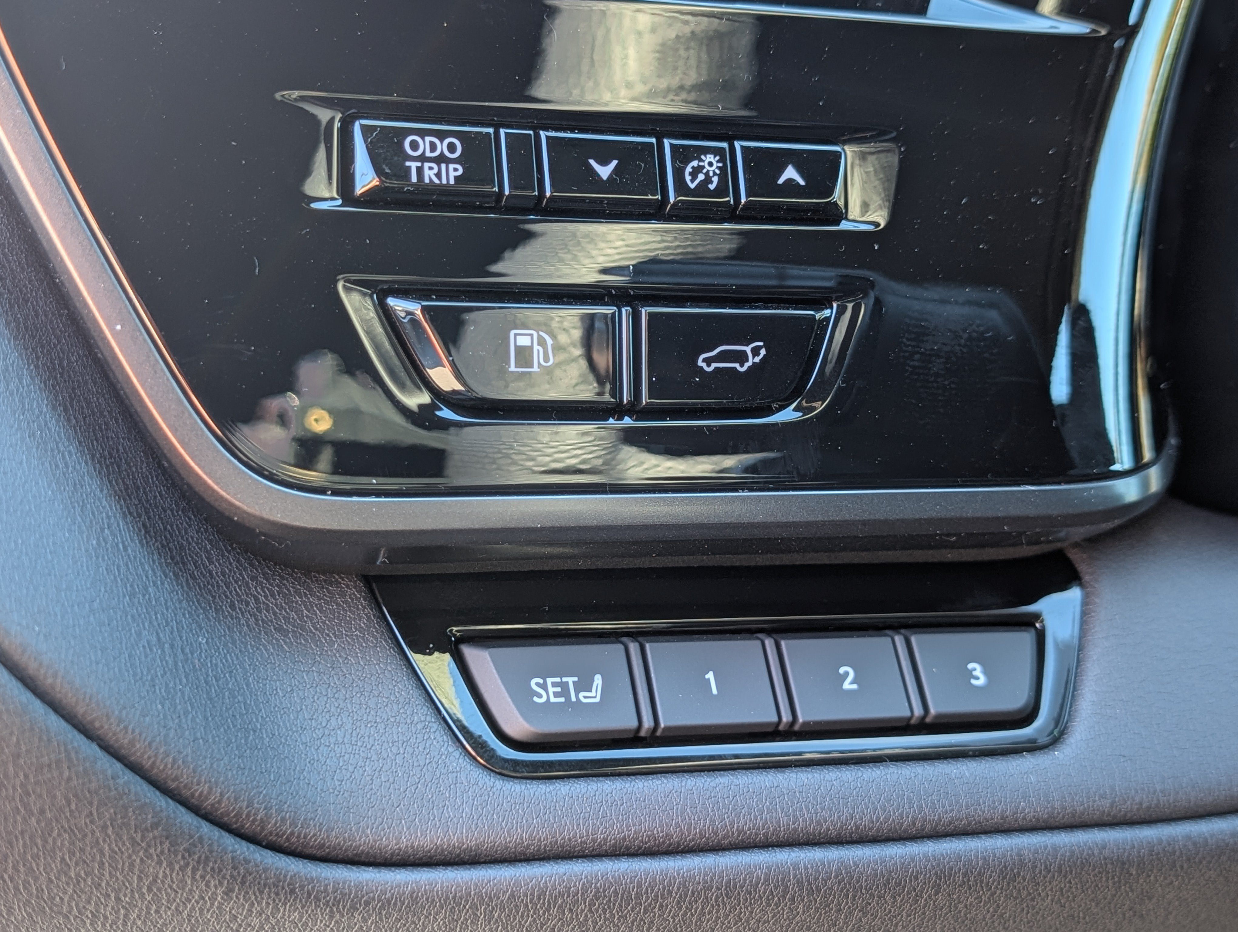 New 2026 Lexus TX 500h AWD w/ Technology Package image 20