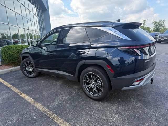 Used 2025 Hyundai Tucson Limited AWD/4WD image 4