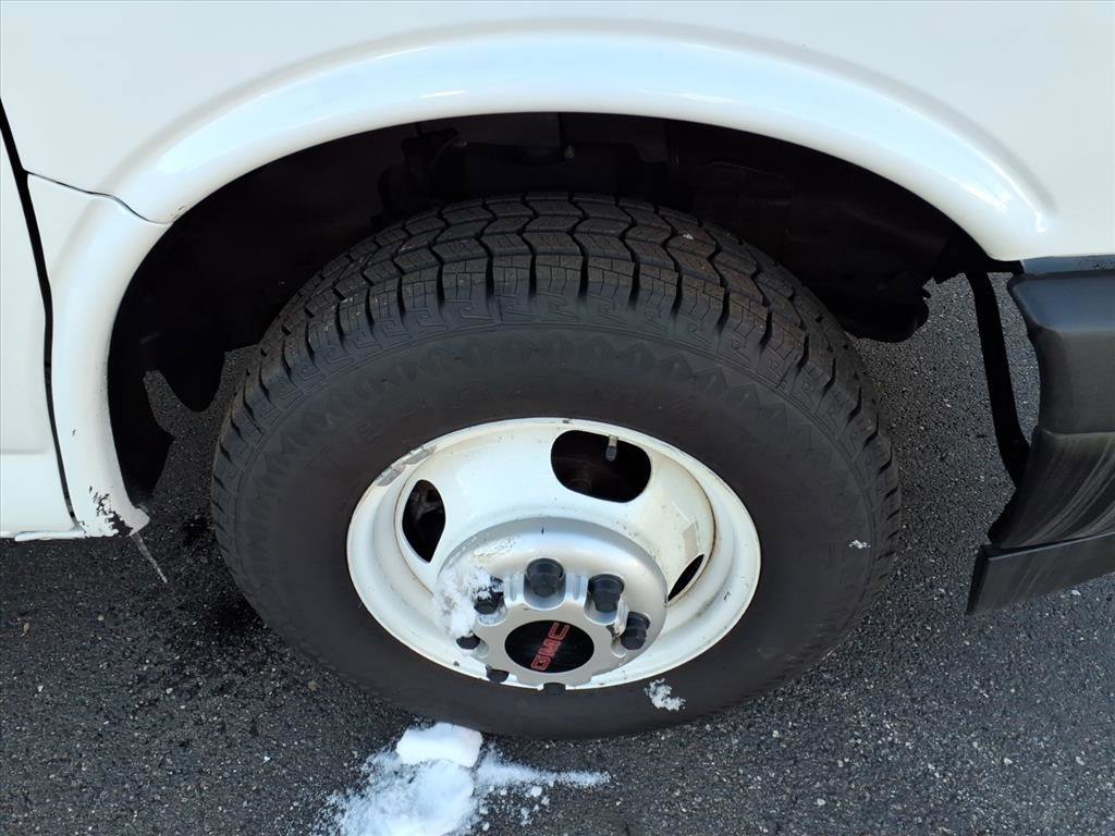 Used 2022 GMC Savana 3500 Extended image 18