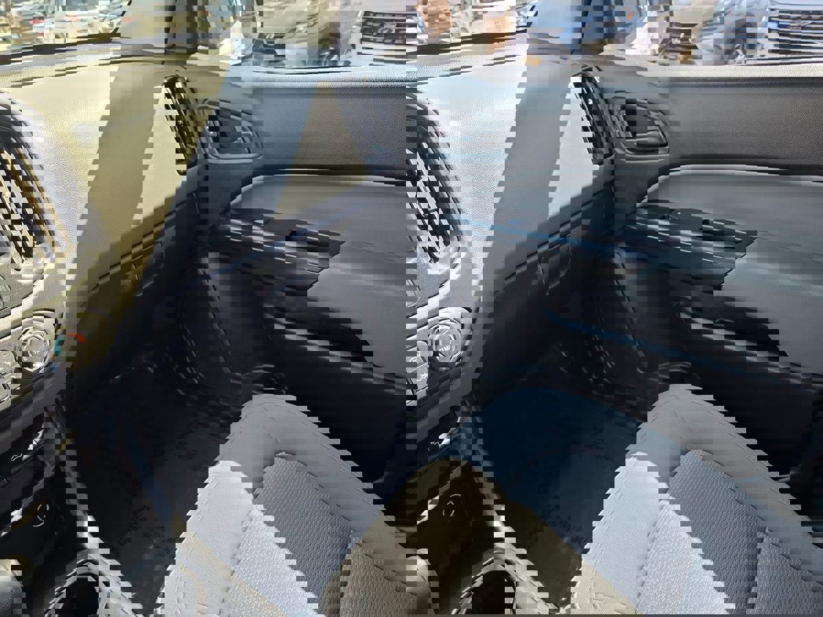 Used 2019 Chevrolet Colorado W/T w/ Custom Special Edition image 41