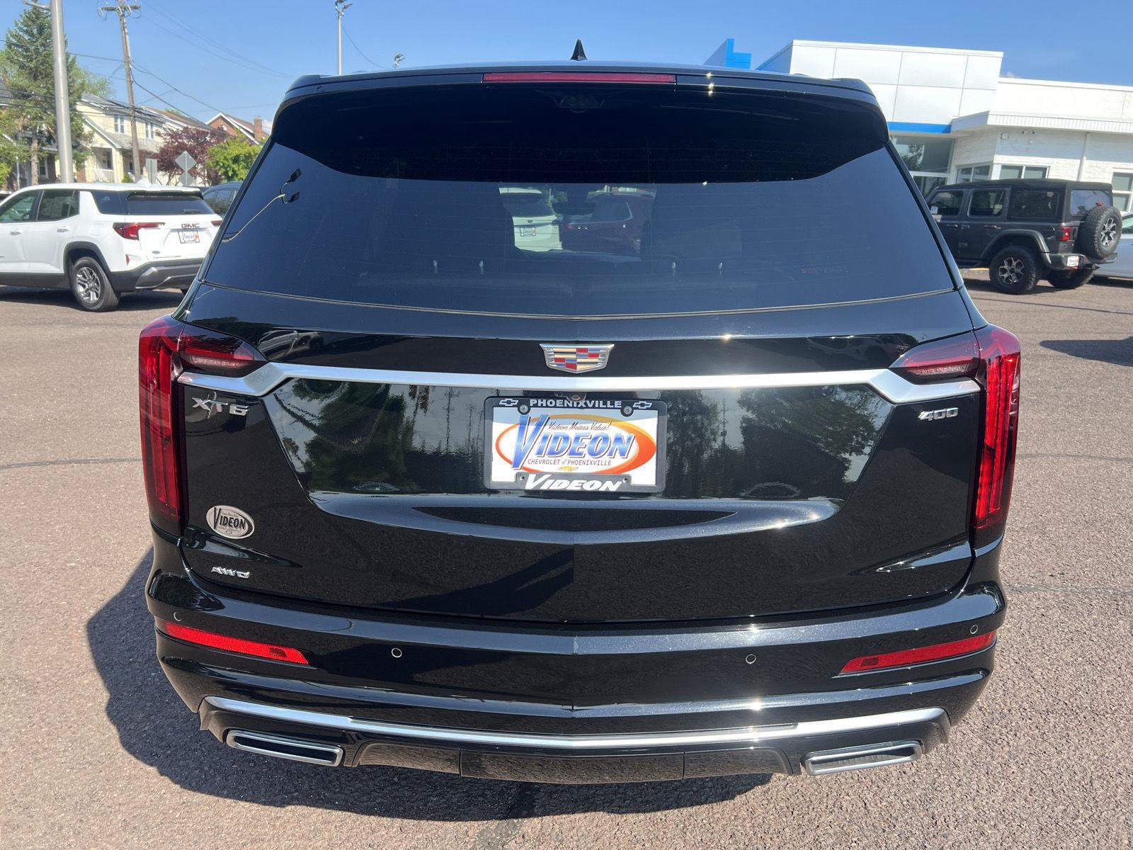 Used 2025 Cadillac XT6 Premium Luxury w/ Platinum Package AWD/4WD image 5