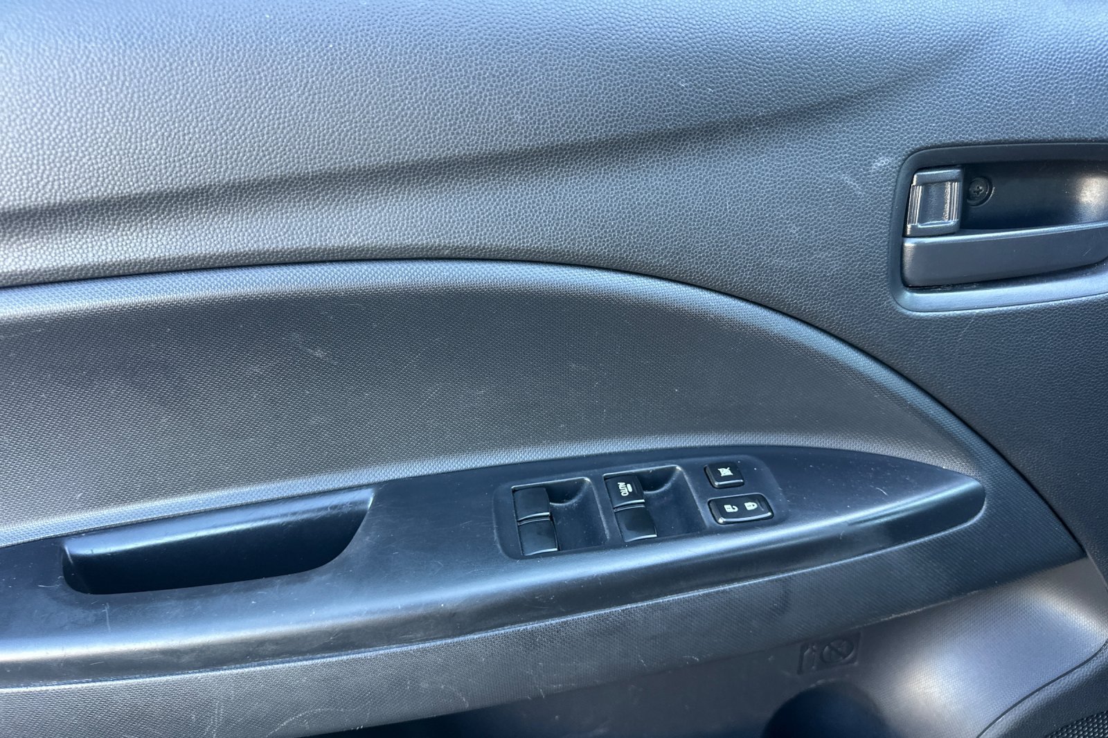 Used 2024 Mitsubishi Mirage G4 LE FWD image 10
