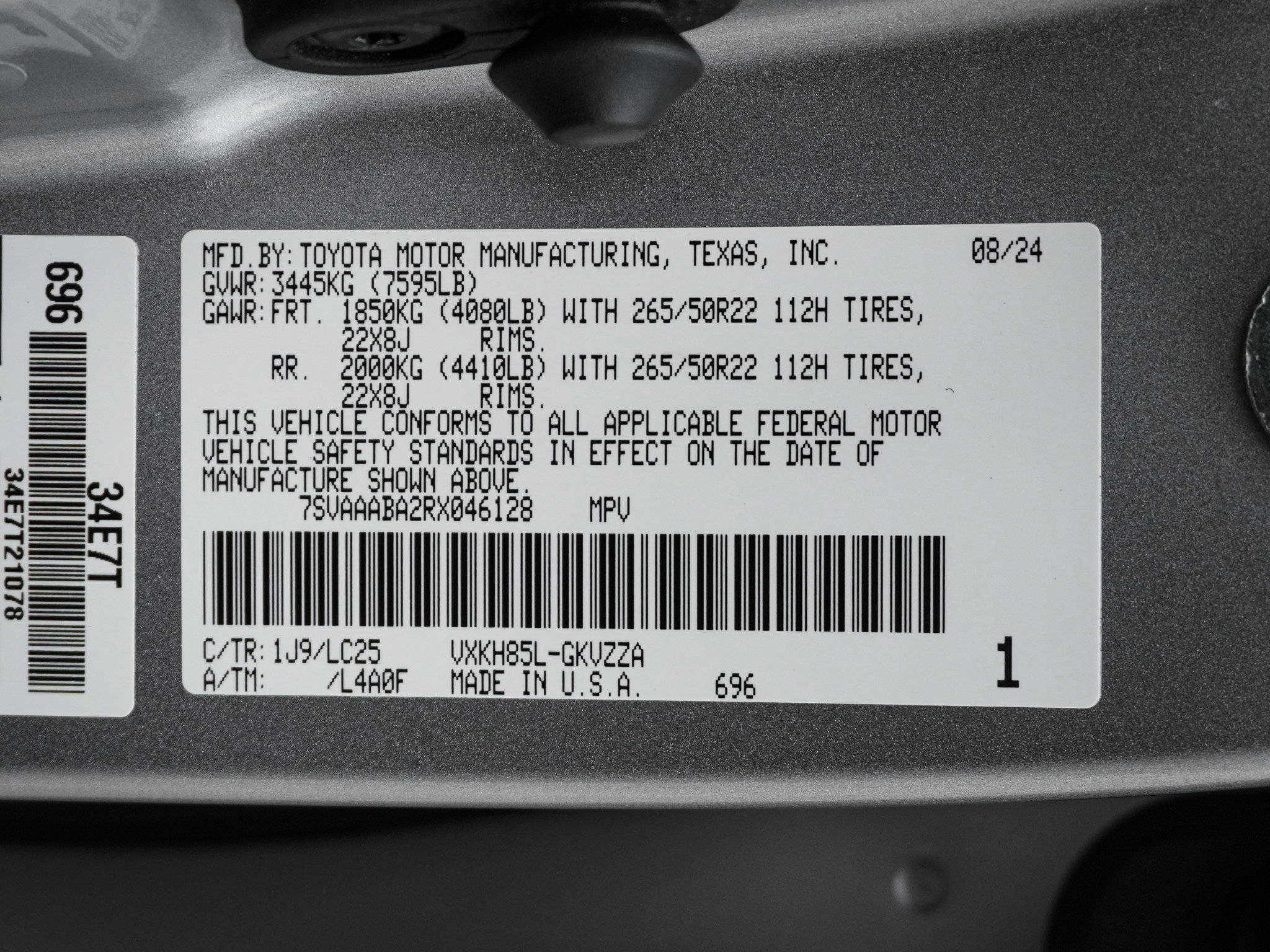 Used 2024 Toyota Sequoia Capstone AWD/4WD image 37
