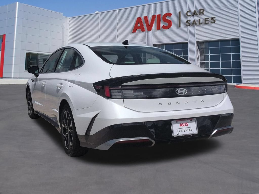 Used 2025 Hyundai Sonata SEL FWD image 9