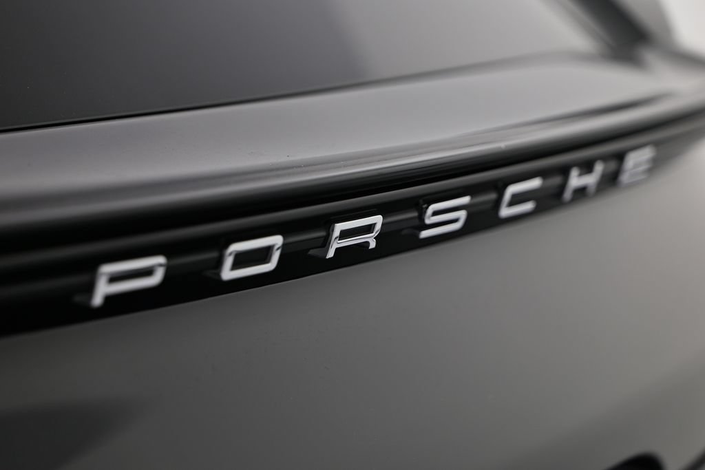 Certified 2024 Porsche 718 Cayman S RWD image 17