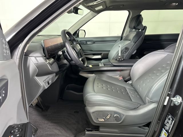 Used 2024 Kia EV9 Wind image 11
