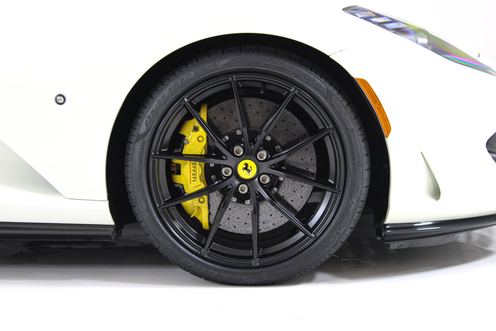 Used 2019 Ferrari 812 Superfast RWD image 18