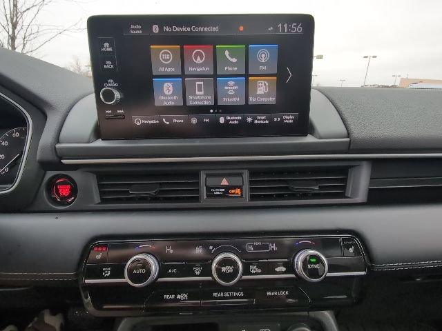 Used 2025 Honda Pilot Touring image 27