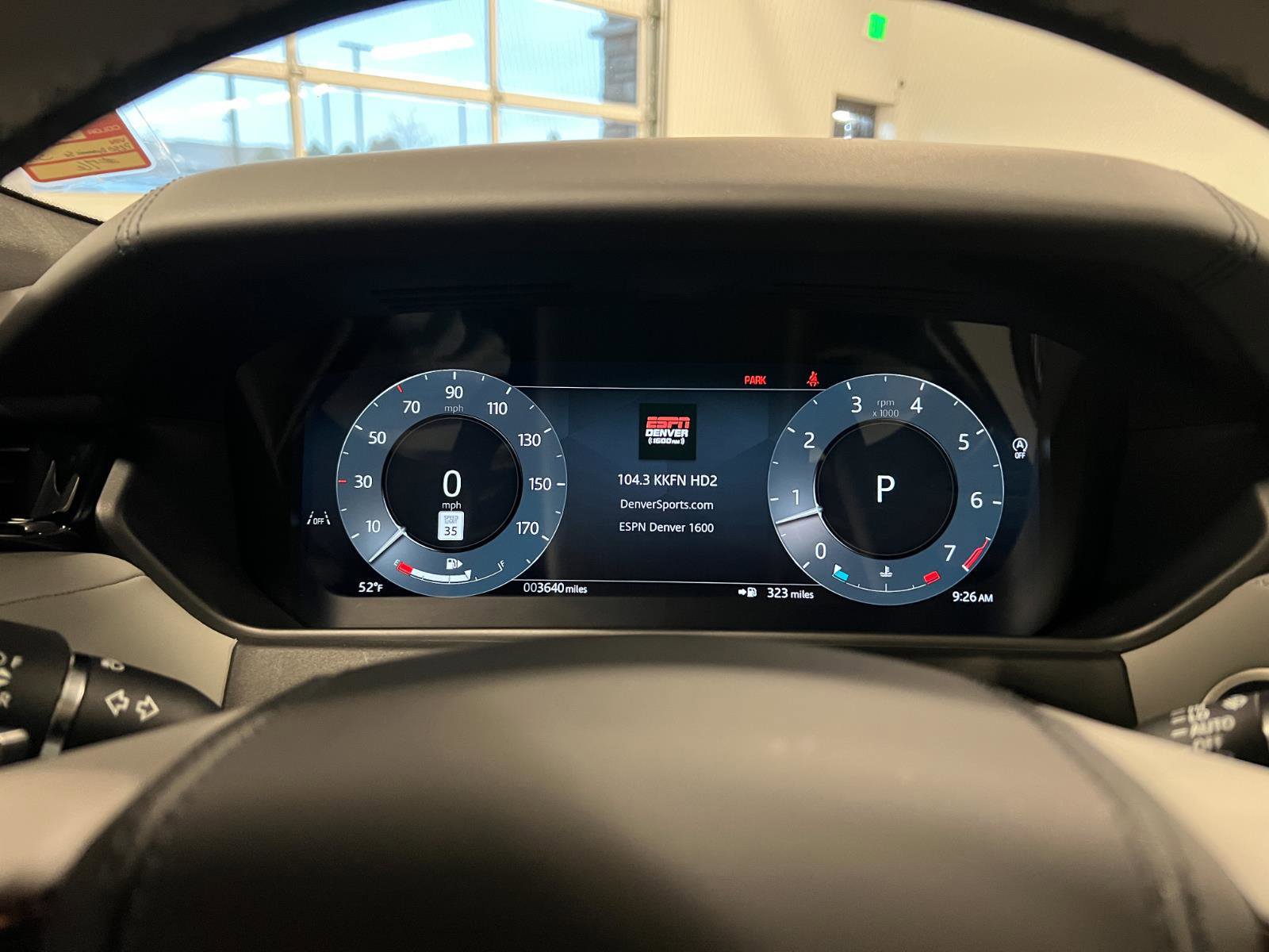 Used 2026 Land Rover Range Rover Velar Dynamic SE image 12