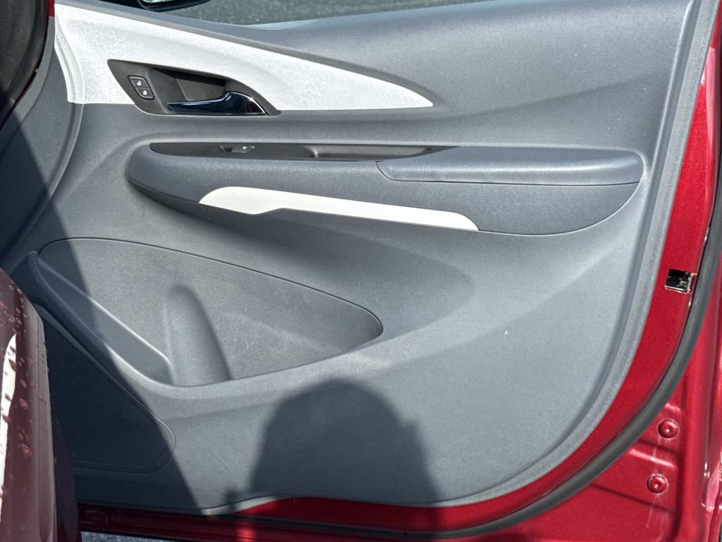 Used 2019 Chevrolet Bolt Premier FWD image 19