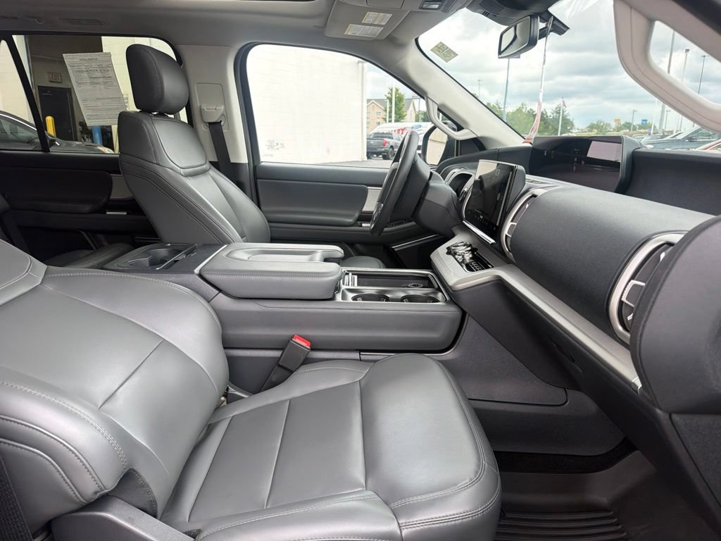 Used 2026 Ford Expedition Active AWD/4WD image 42