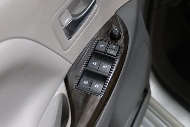 Used 2019 Toyota Sienna XLE FWD image 19
