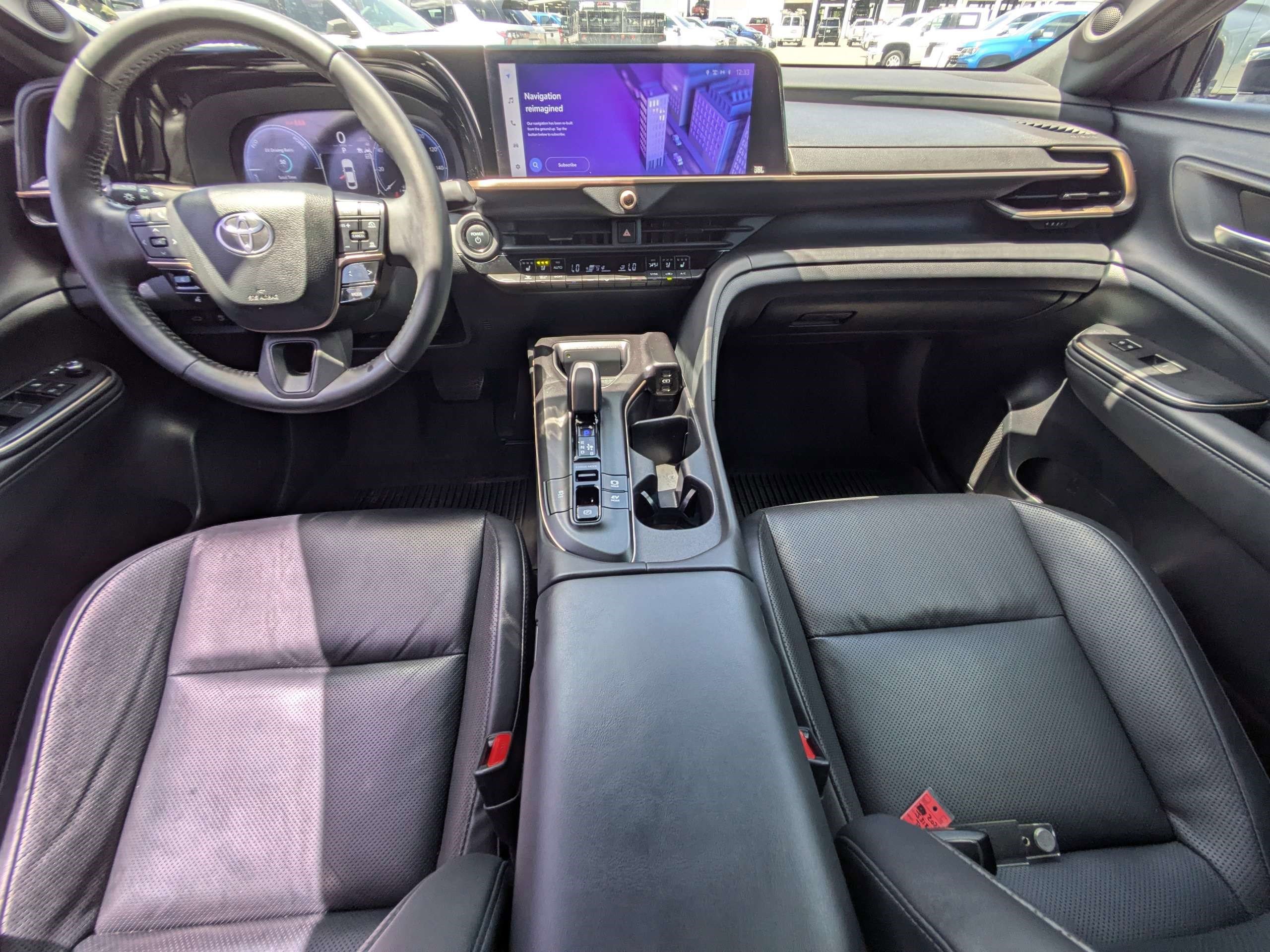 Used 2023 Toyota Crown AWD/4WD image 13
