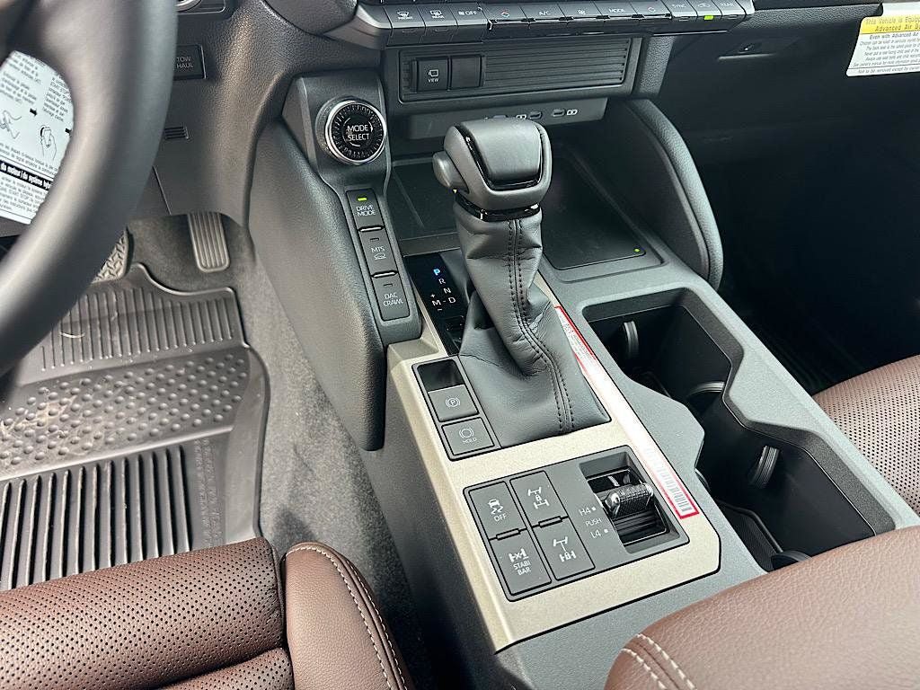 New 2027 Toyota Land Cruiser w/ Premium Package AWD/4WD image 17