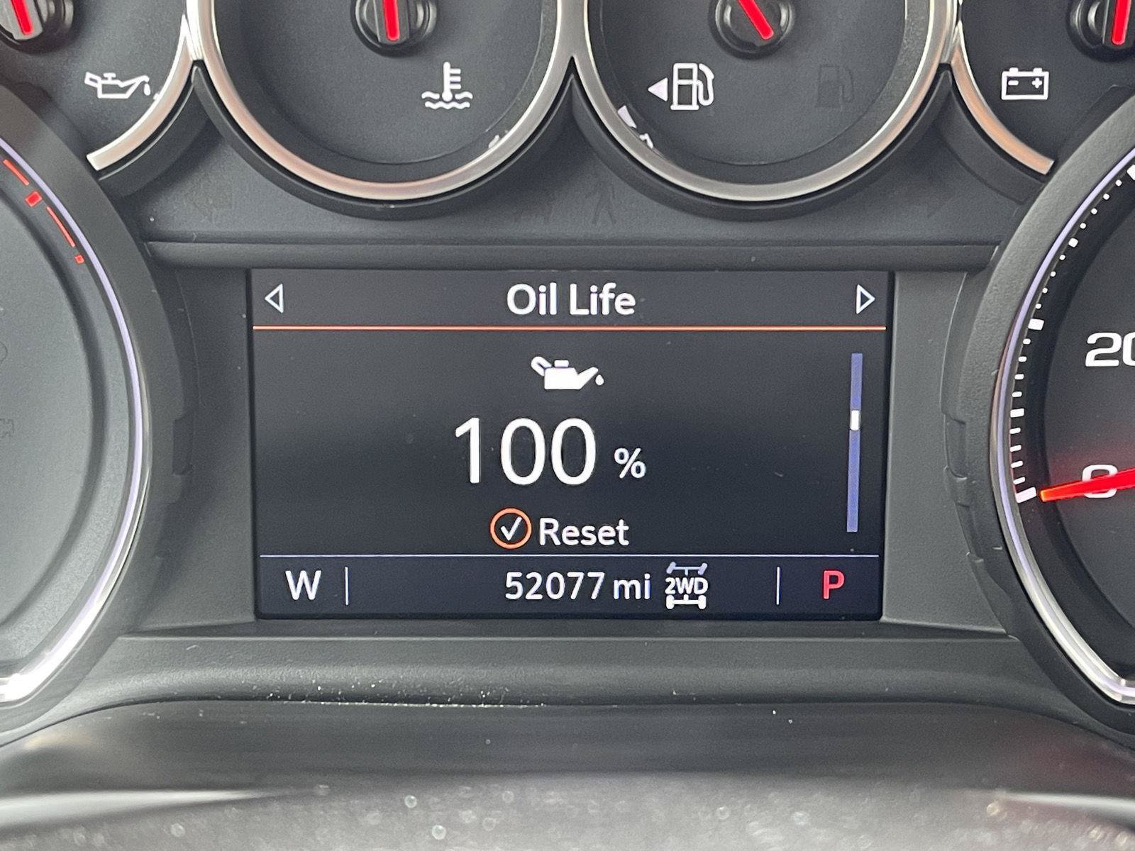 Used 2020 Chevrolet Silverado 1500 LT Trail Boss AWD/4WD image 8