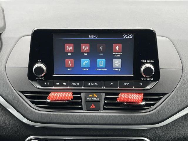 Certified 2024 Nissan Altima 2.5 S FWD image 3