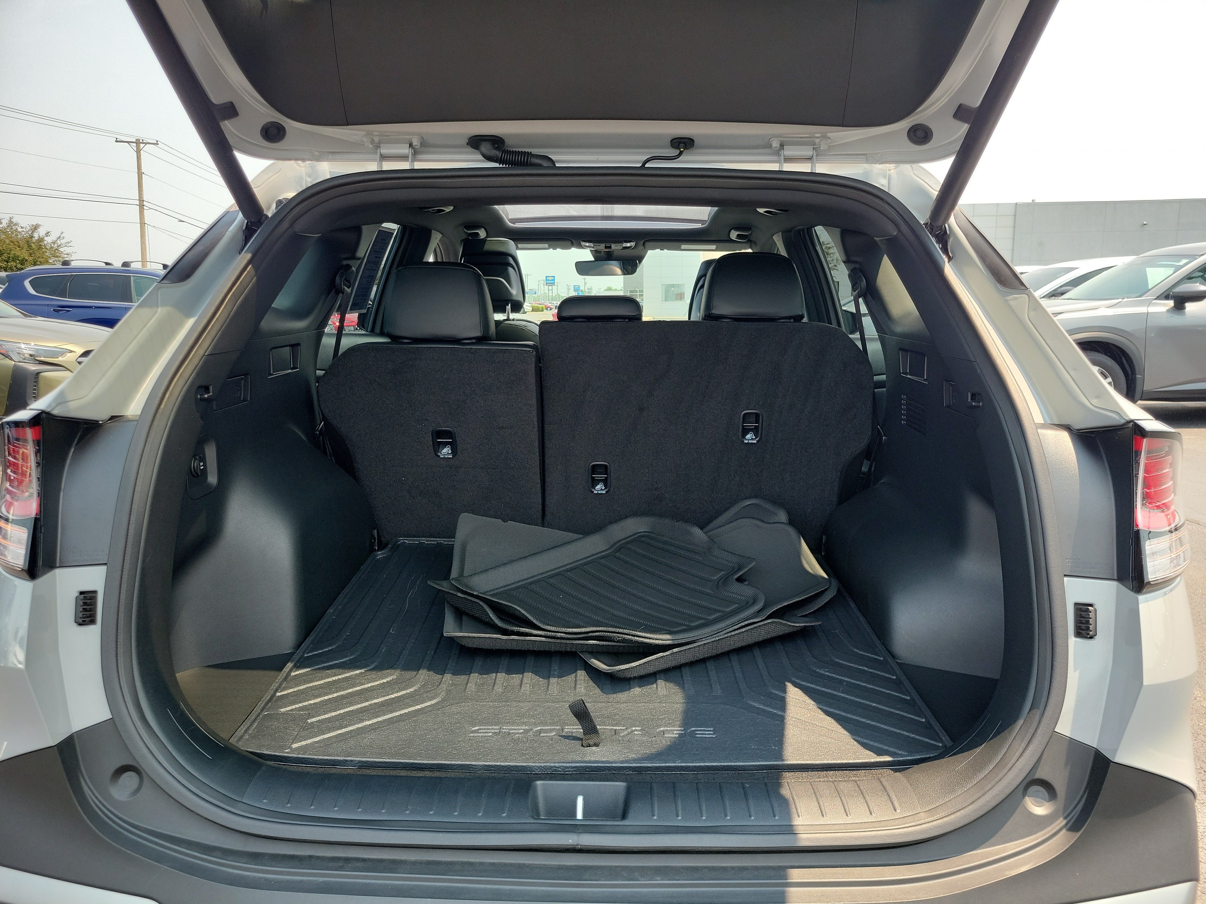 Used 2024 Kia Sportage X-Line w/ X-Line Premium Package AWD/4WD image 8