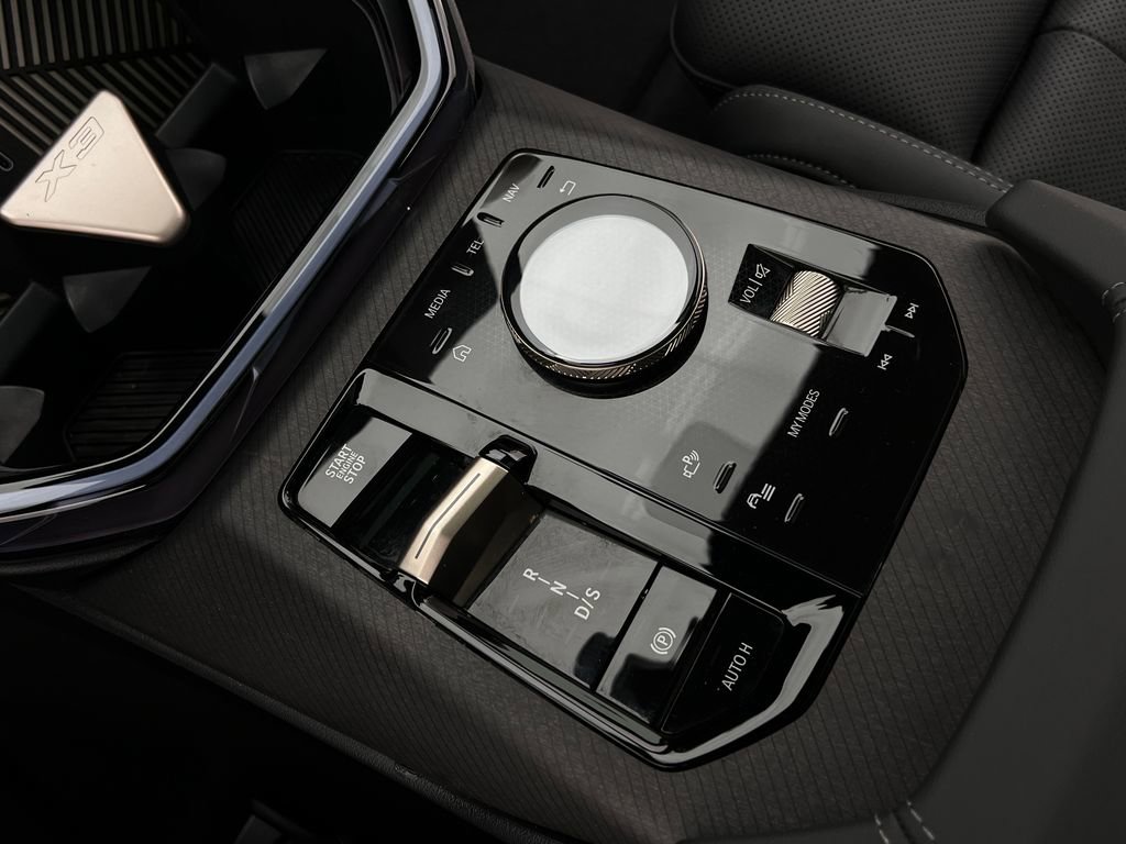 Certified 2025 BMW X3 xDrive30i w/ Convenience Package AWD/4WD image 21