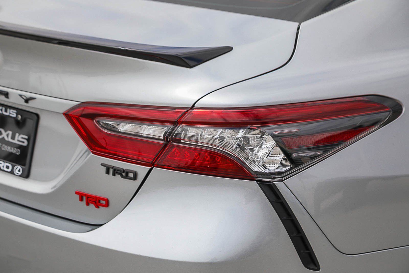 Used 2024 Toyota Camry XSE FWD image 9