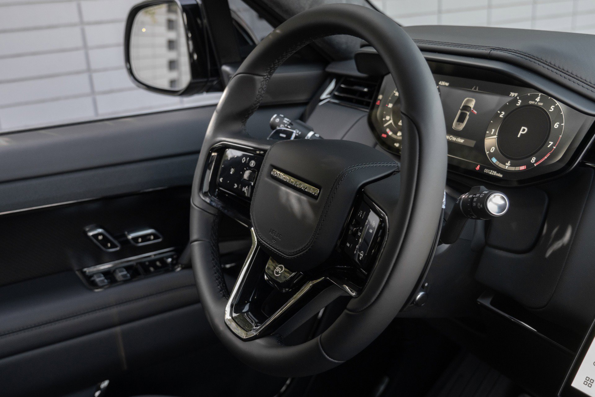 Used 2024 Land Rover Range Rover Sport image 43