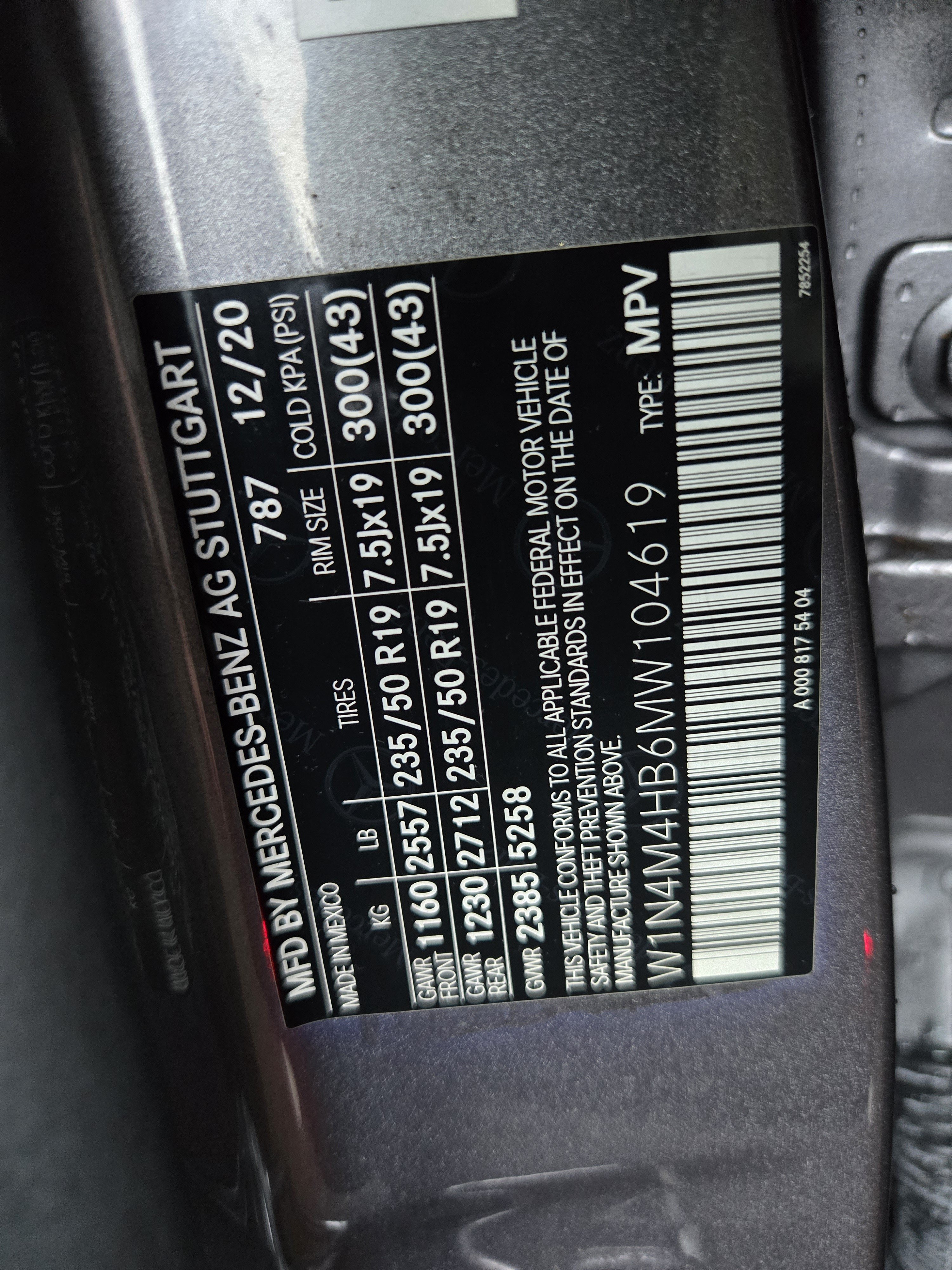 Used 2021 Mercedes-Benz GLB 250 4MATIC image 31