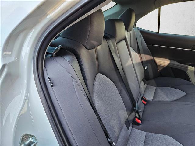 Used 2020 Toyota Camry LE image 22