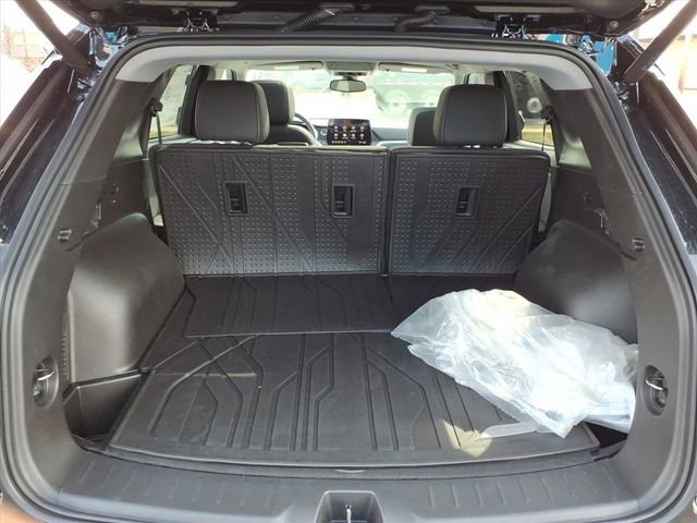 New 2026 Chevrolet Blazer LT w/ LPO, Floor Liner Package image 4