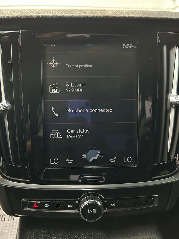 Used 2018 Volvo S90 T5 Momentum w/ Convenience Package AWD/4WD image 9