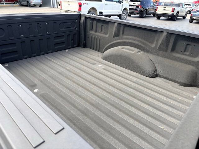 Used 2018 Ford F150 XL w/ Equipment Group 101A Mid AWD/4WD image 16