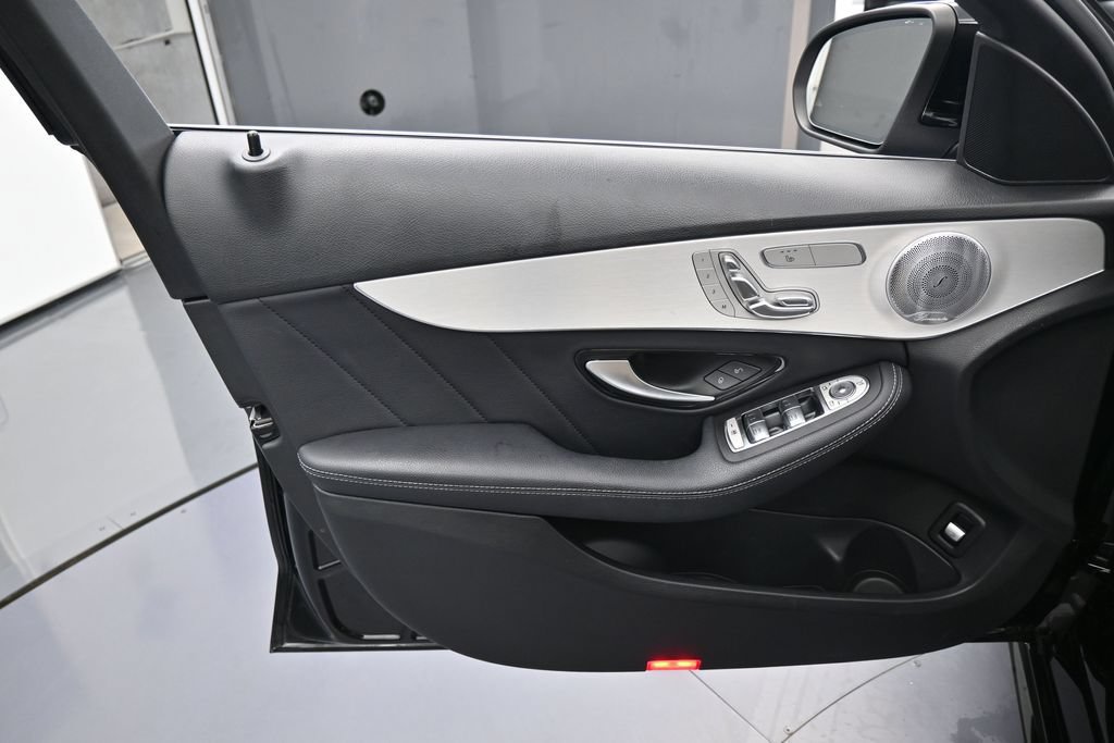 Used 2021 Mercedes-Benz C 300 Sedan image 13