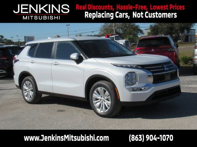 New 2026 Mitsubishi Outlander ES