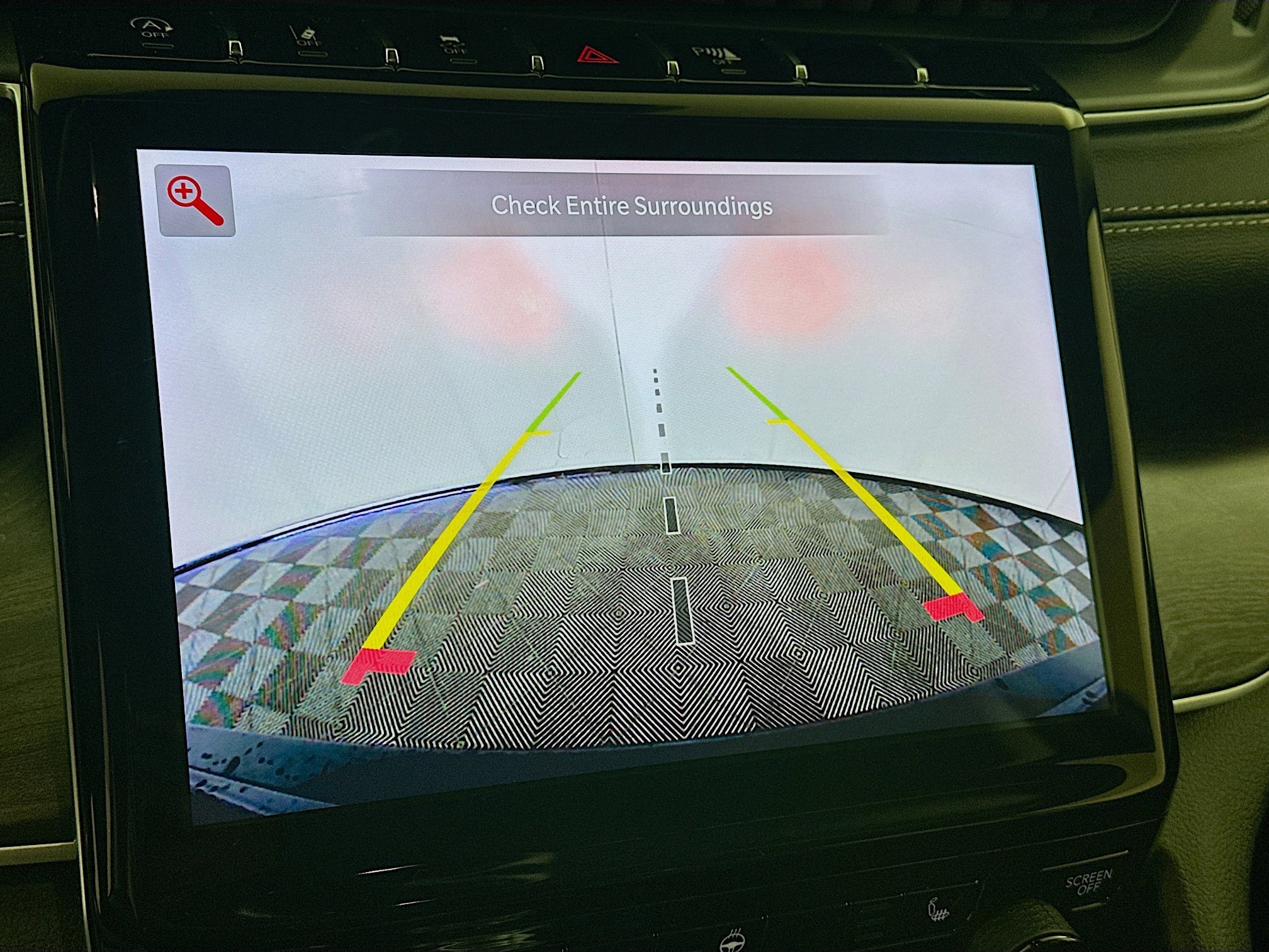 Used 2023 Jeep Grand Cherokee Limited w/ Black Appearance Package image 23