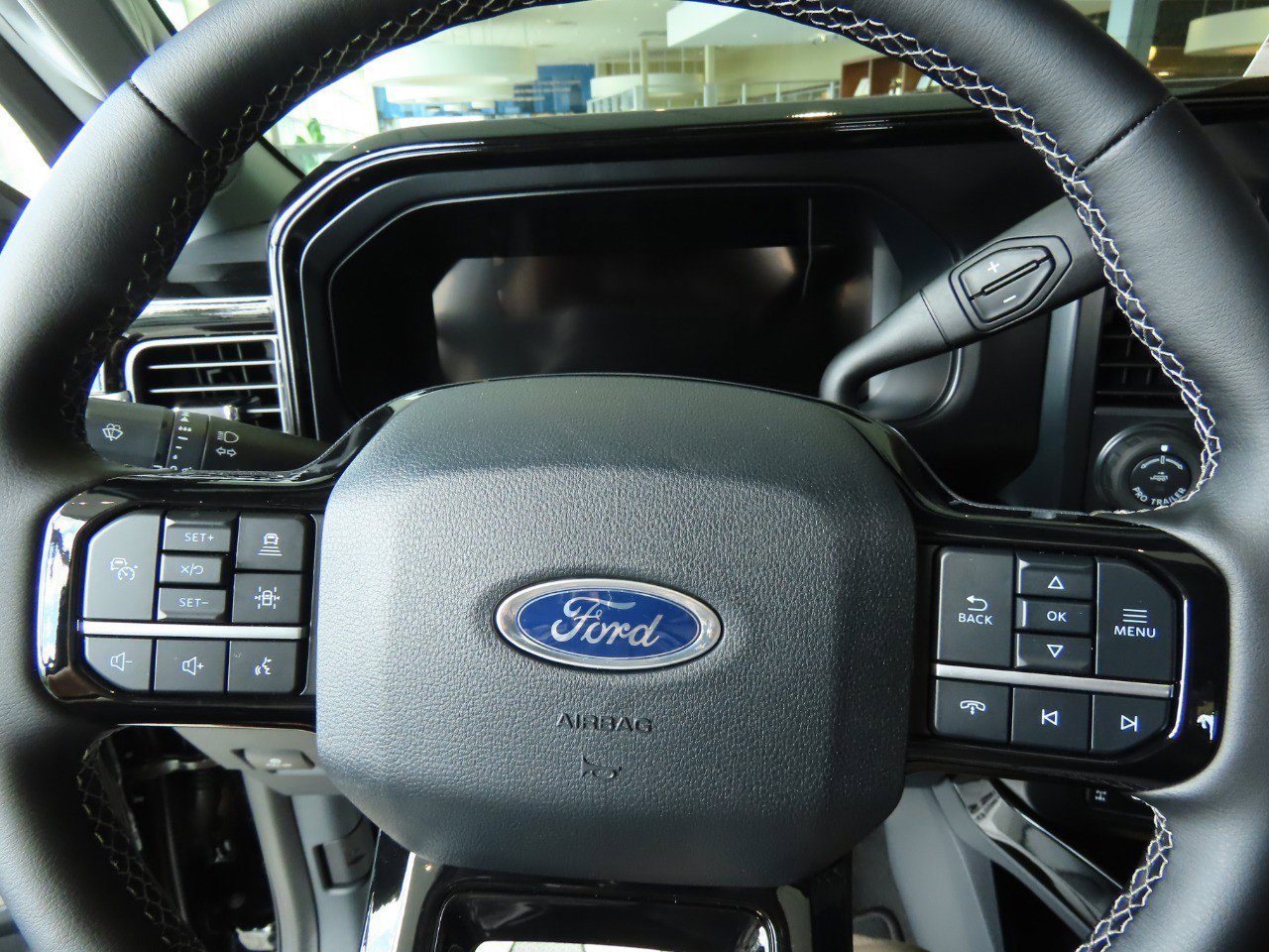 New 2026 Ford F250 Lariat w/ Black Appearance Package image 24