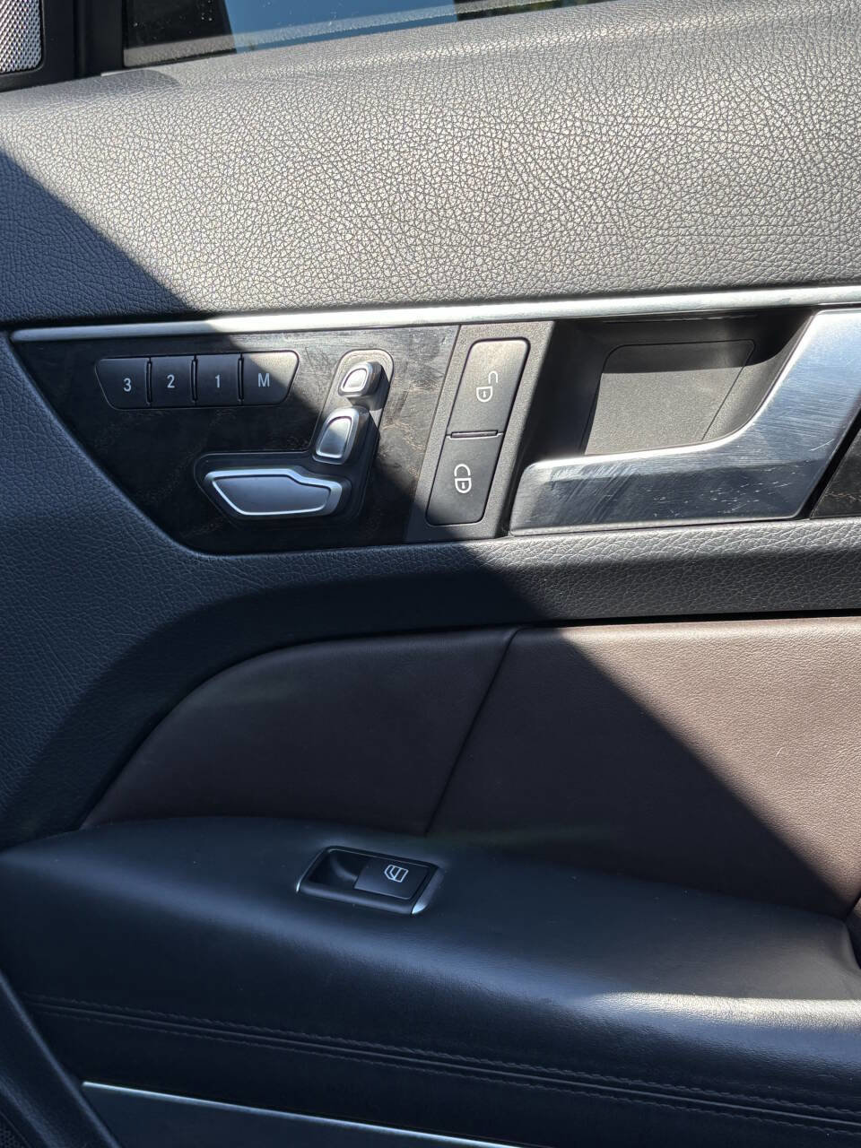 Used 2014 Mercedes-Benz E 550 Cabriolet image 24