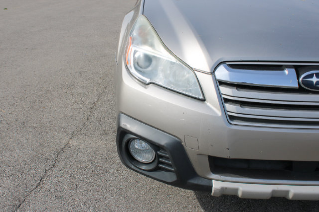 Used 2014 Subaru Outback 2.5i Limited AWD/4WD image 35