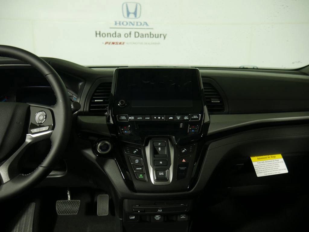 New 2026 Honda Odyssey Touring image 12