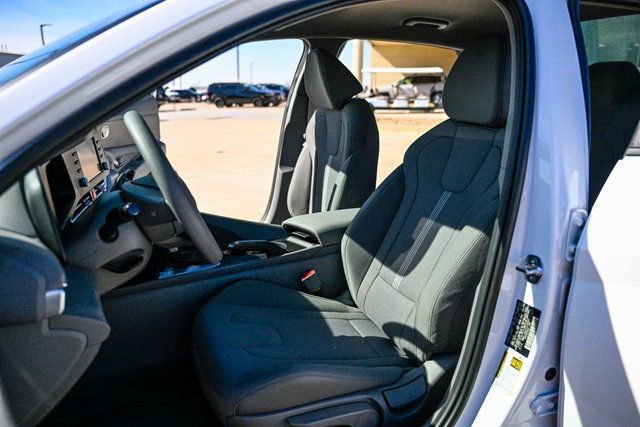 New 2026 Hyundai Elantra SE image 10