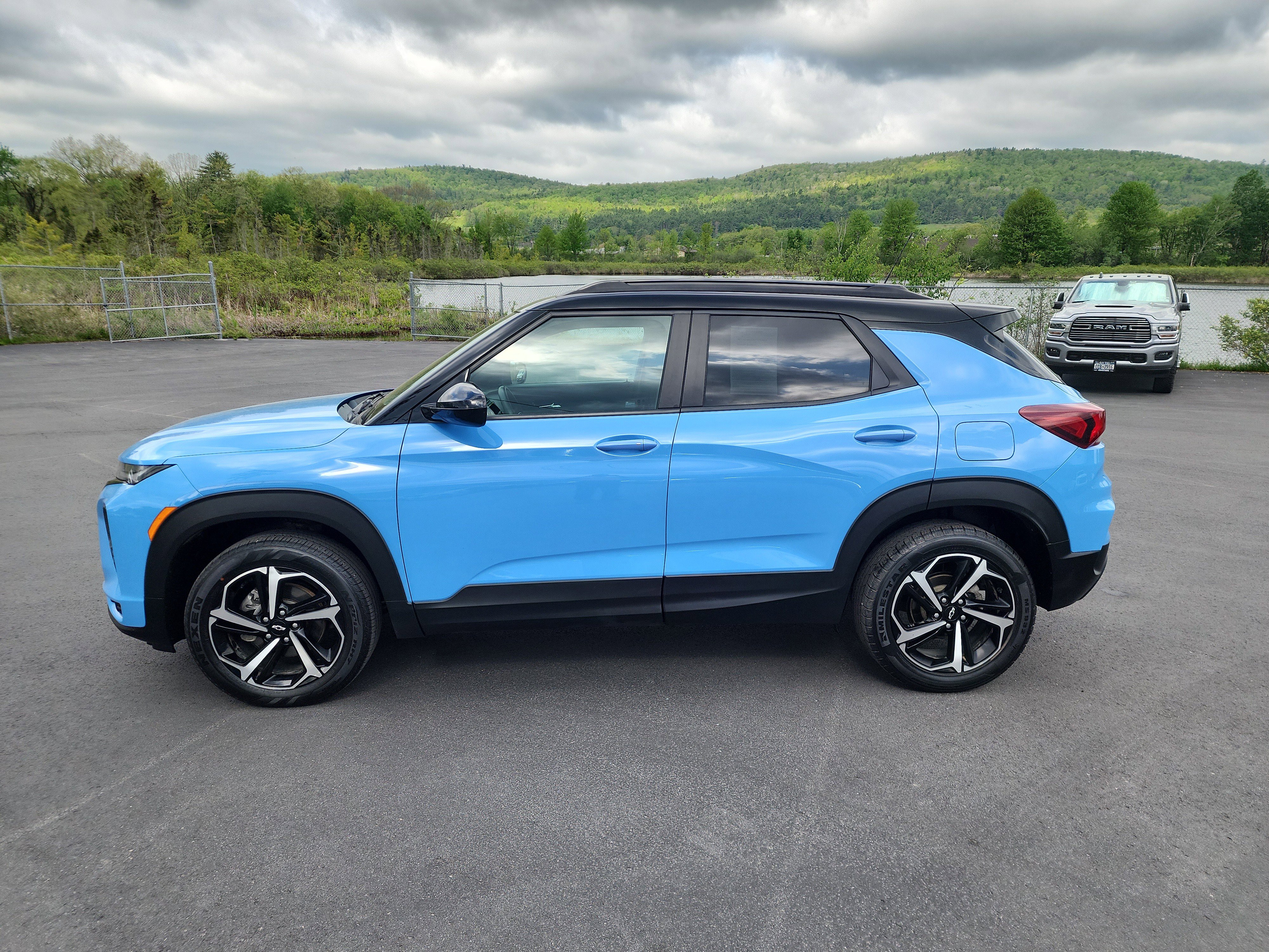 Certified 2023 Chevrolet TrailBlazer RS w/ Convenience Package AWD/4WD image 5
