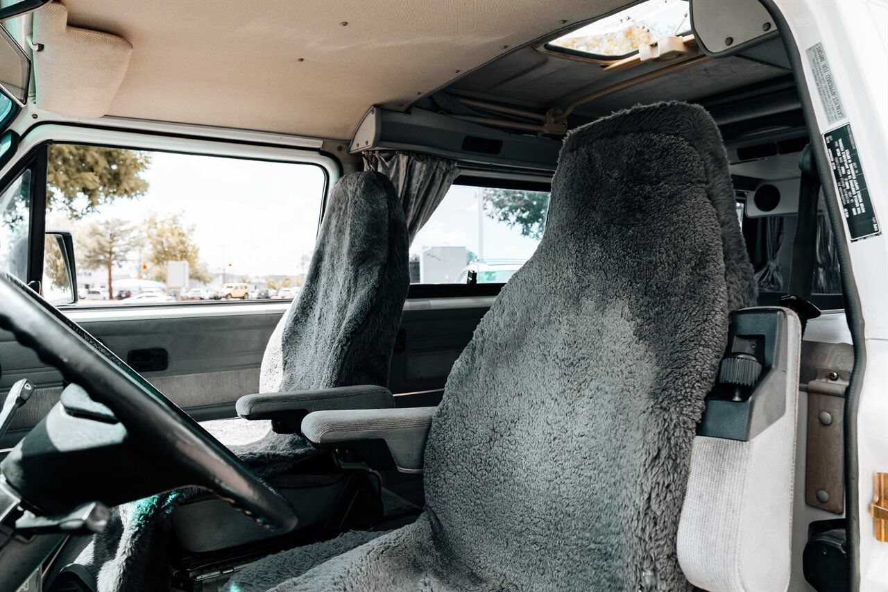 Used 1989 Volkswagen Vanagon GL RWD image 18