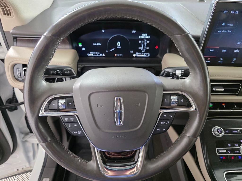 Used 2021 Lincoln Nautilus Reserve w/ Equipment Group 201A image 17