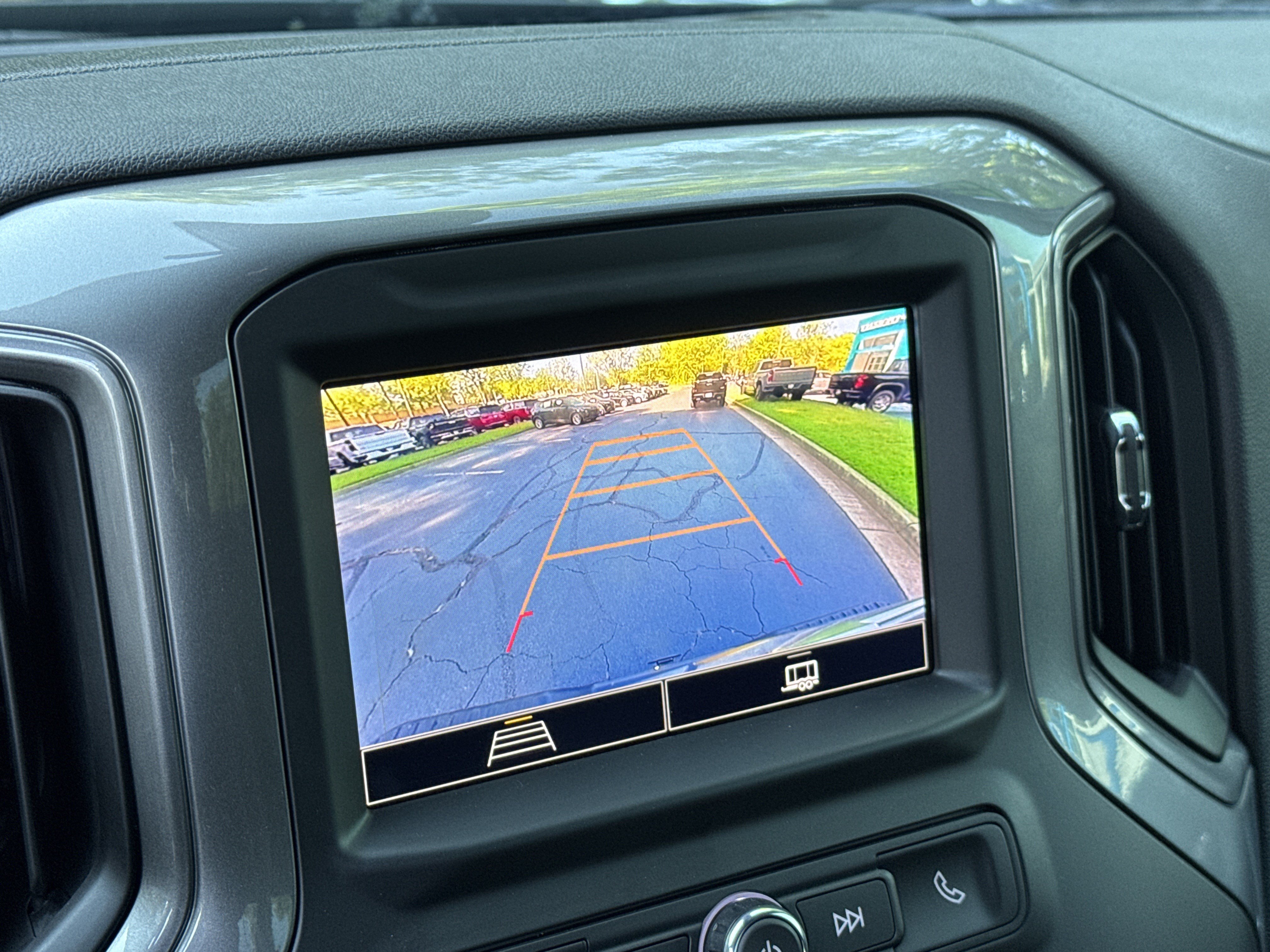 Certified 2025 Chevrolet Silverado 1500 W/T w/ WT Value Package AWD/4WD image 23