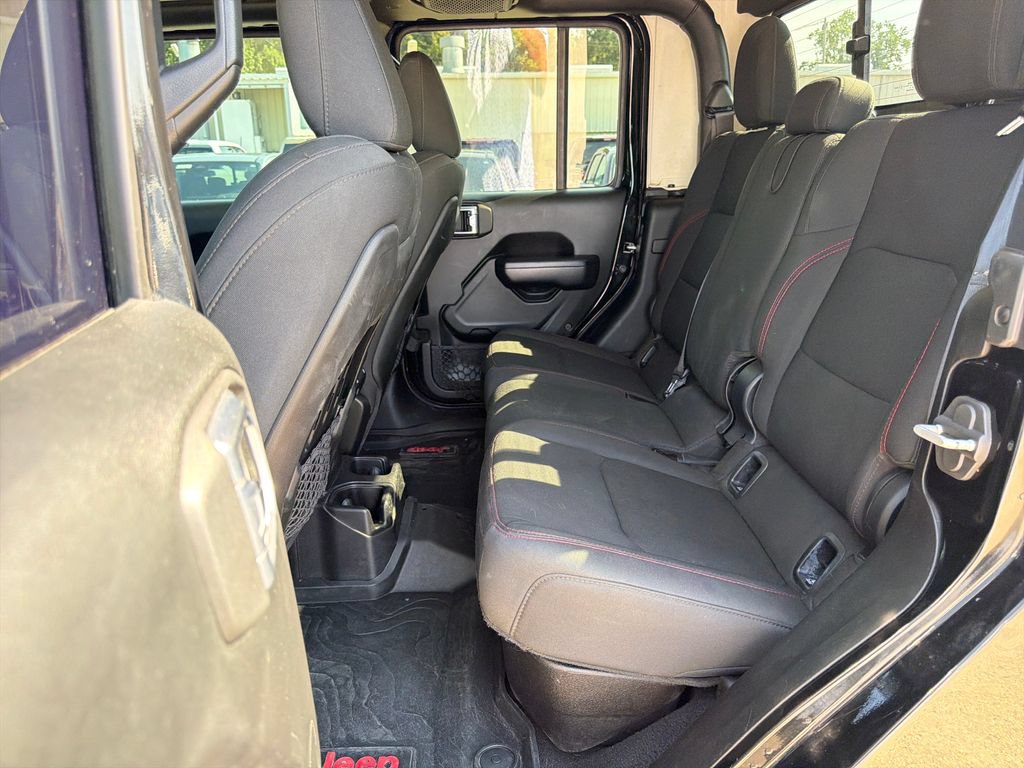 Used 2021 Jeep Gladiator Rubicon AWD/4WD image 27