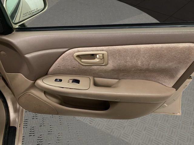 Used 1998 Toyota Camry LE FWD image 22